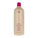 Detangling shampoo Cherry Almond Aveda shampooflaske
