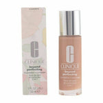 Flydende Make Up Base Clinique Beyond Perfecting Nº 21 Creme Caramel Nº 21-Cream Caramel 30 ml Facial Corrector hudpleje