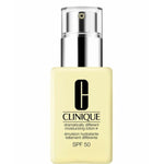 Moisturizing Lotion Clinique DRAMATISK FORSKELLIG Spf 50 75 ml hudplejeemballage