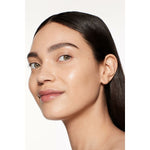 Flydende Make Up Base Shiseido Revitalessence Skin Glow Nº 330 30 ml produktemballage