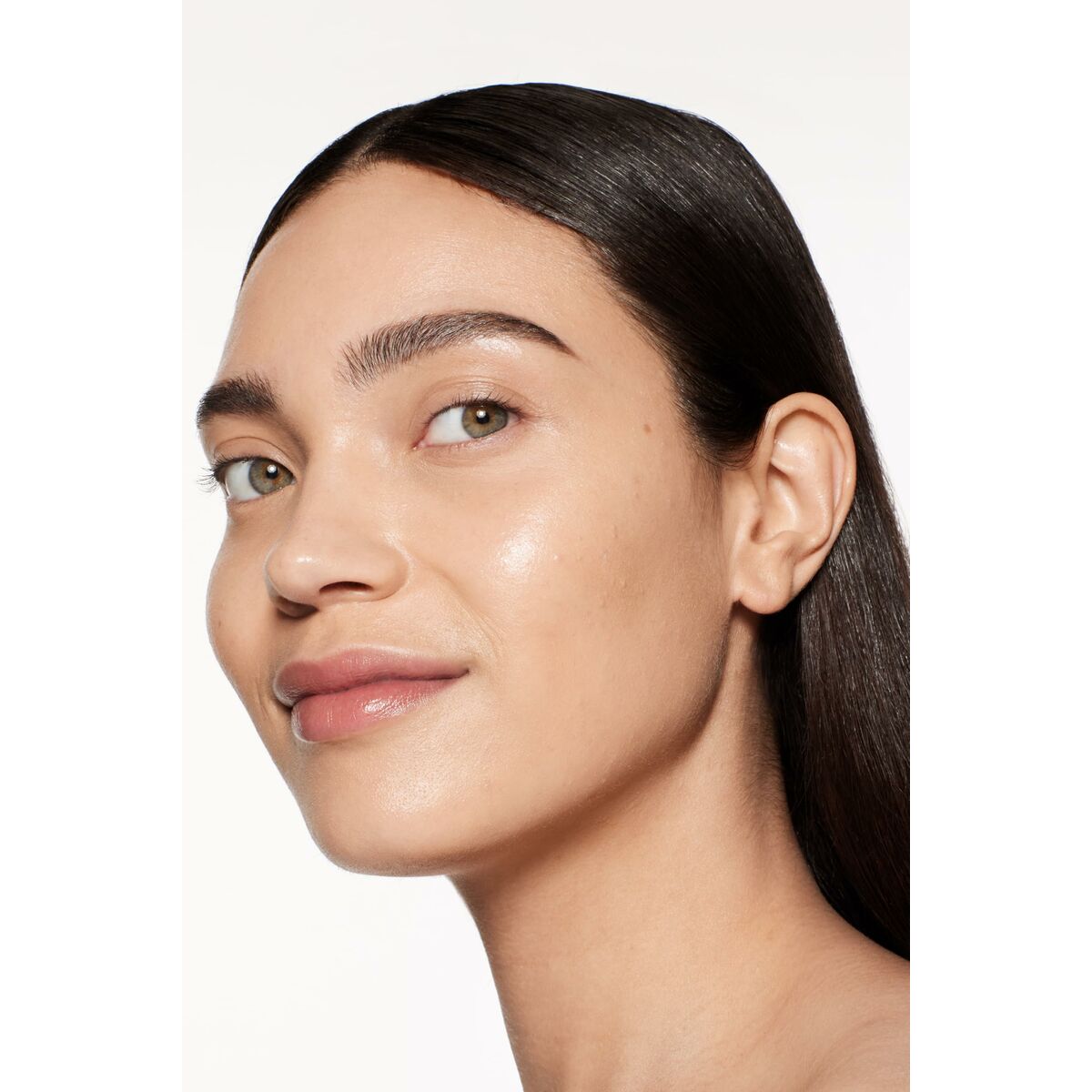 Flydende Make Up Base Shiseido Revitalessence Skin Glow Nº 330 30 ml produktemballage