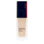 Flydende Make Up Base Shiseido SYNCHRO SKIN strålende løft Nº 250 Spf 30 30 ml produktemballage
