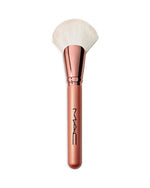 MAC, Bronze Fan Brush 143S, Bronzer Brush, 143S