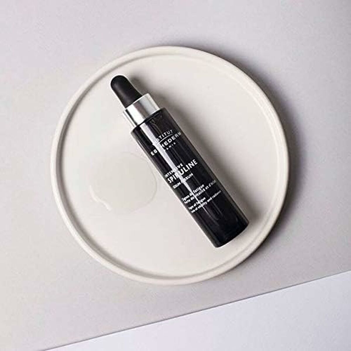 Facial Serum Institut Esthederm Intensive Spiruline 30 ml til kvinder serumflaske