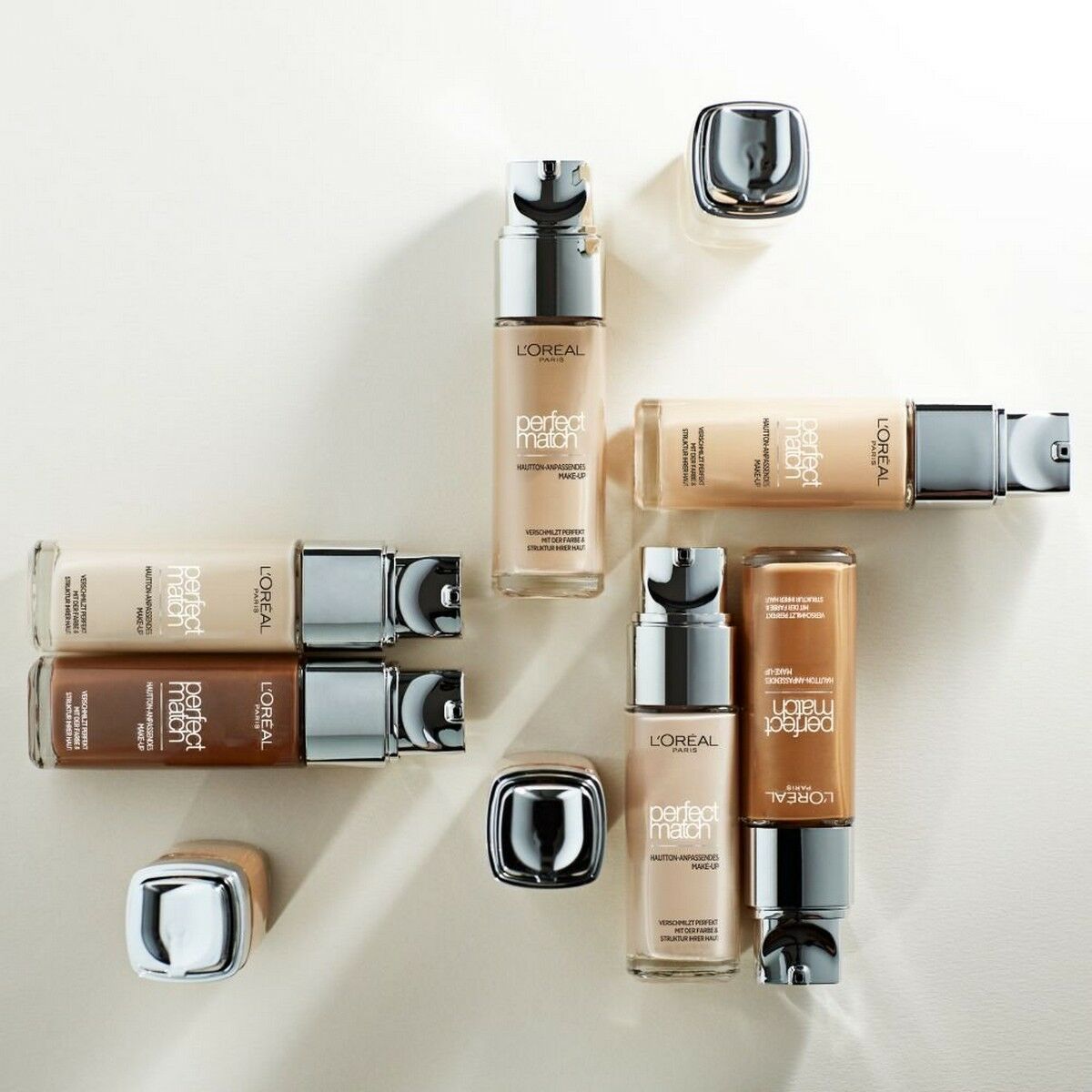 Flydende Make Up Base L'Oreal Make Up A81864 Nº 3.5.N 30 ml produktemballage