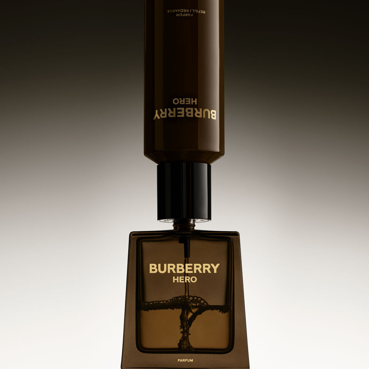 Morgenkåbe Burberry HERO 200 ml til mænd produktemballage
