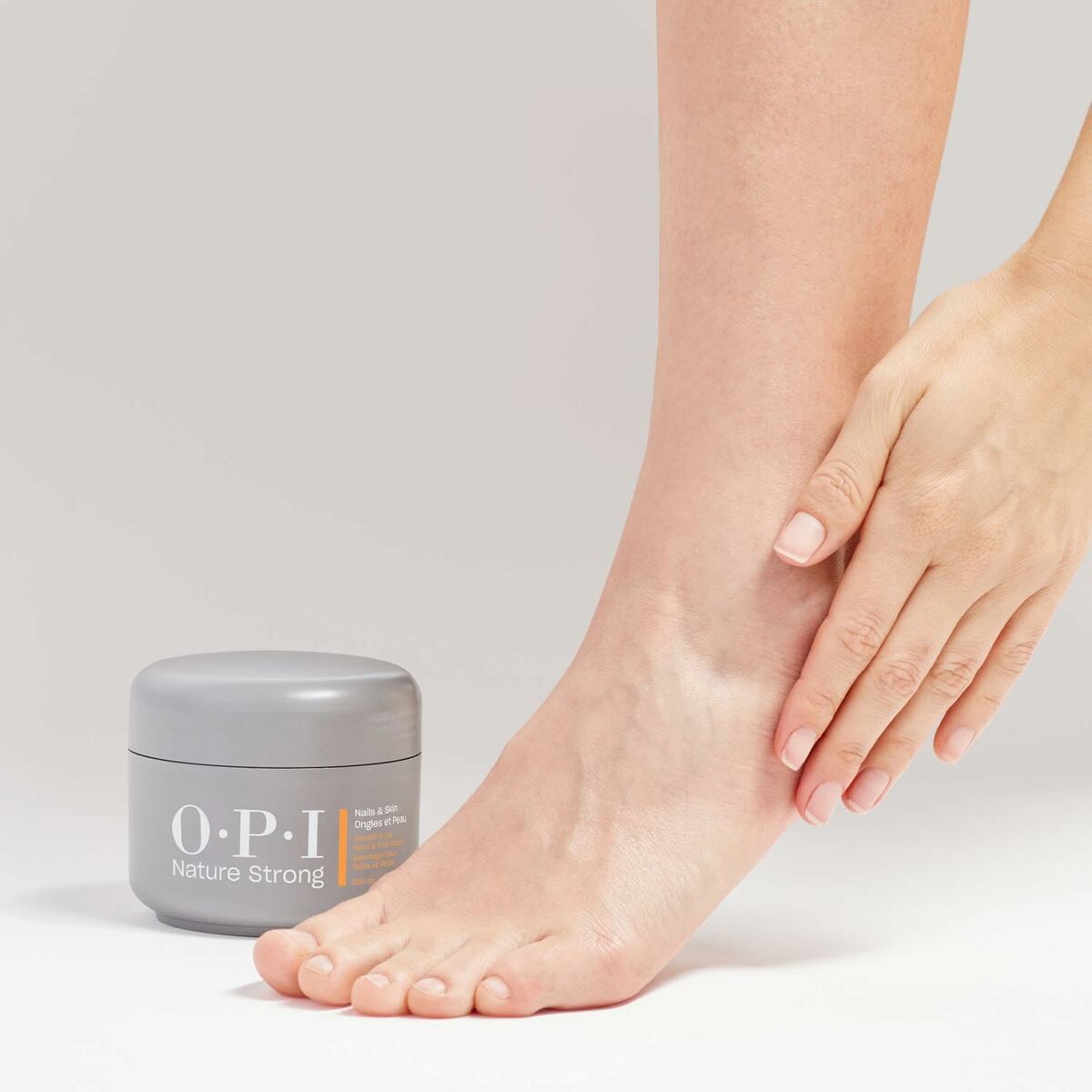 Exfoliating Hand Cream Opi NATURE STRONG 250 ml hudplejeemballage