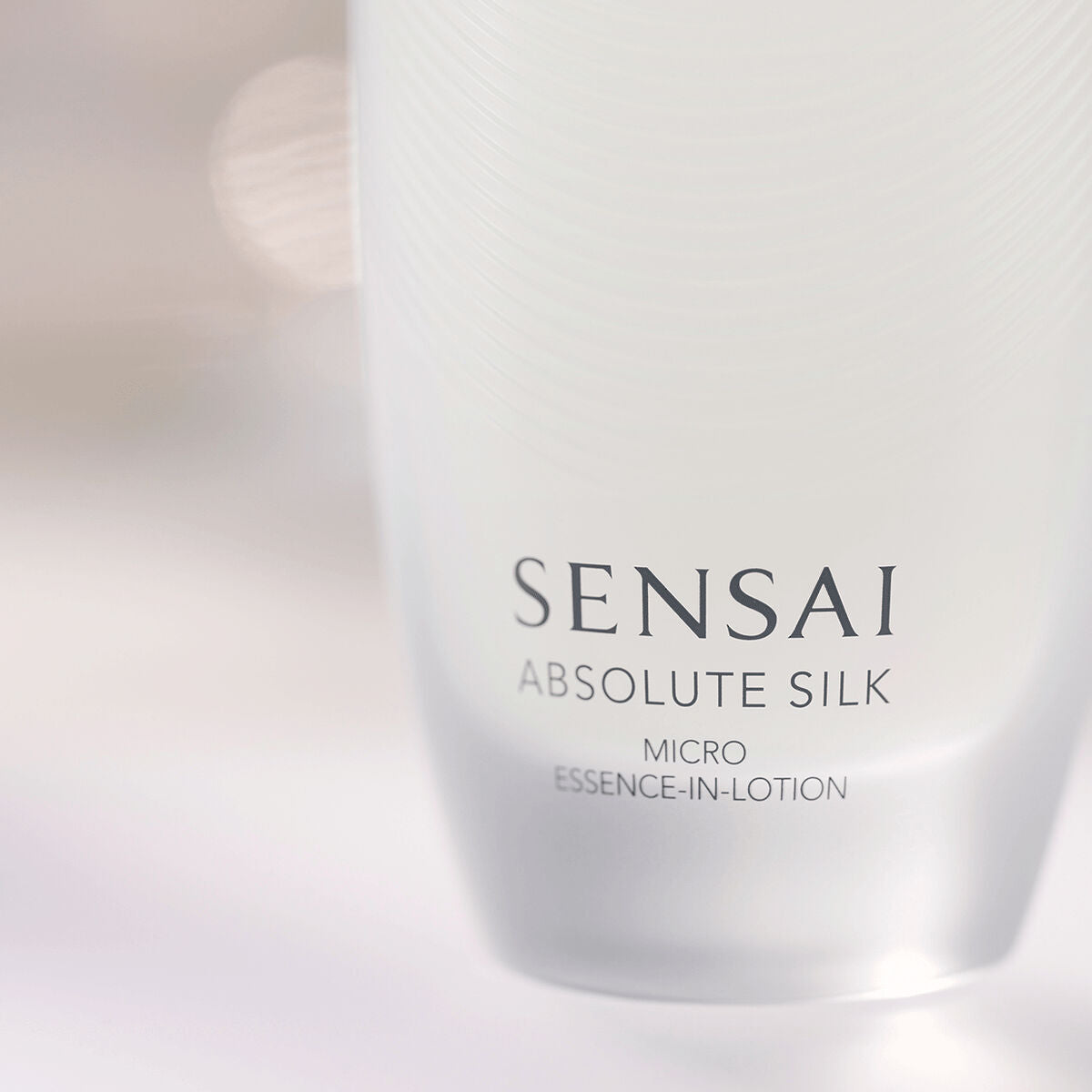 Moisturizing Facial Lotion Sensai ABSOLUTE 125 ml til kvinder hudpleje emballage