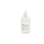Spraybalsam til krøllet hår Davines Love Curl Revitalizer 250 ml balsamflaske
