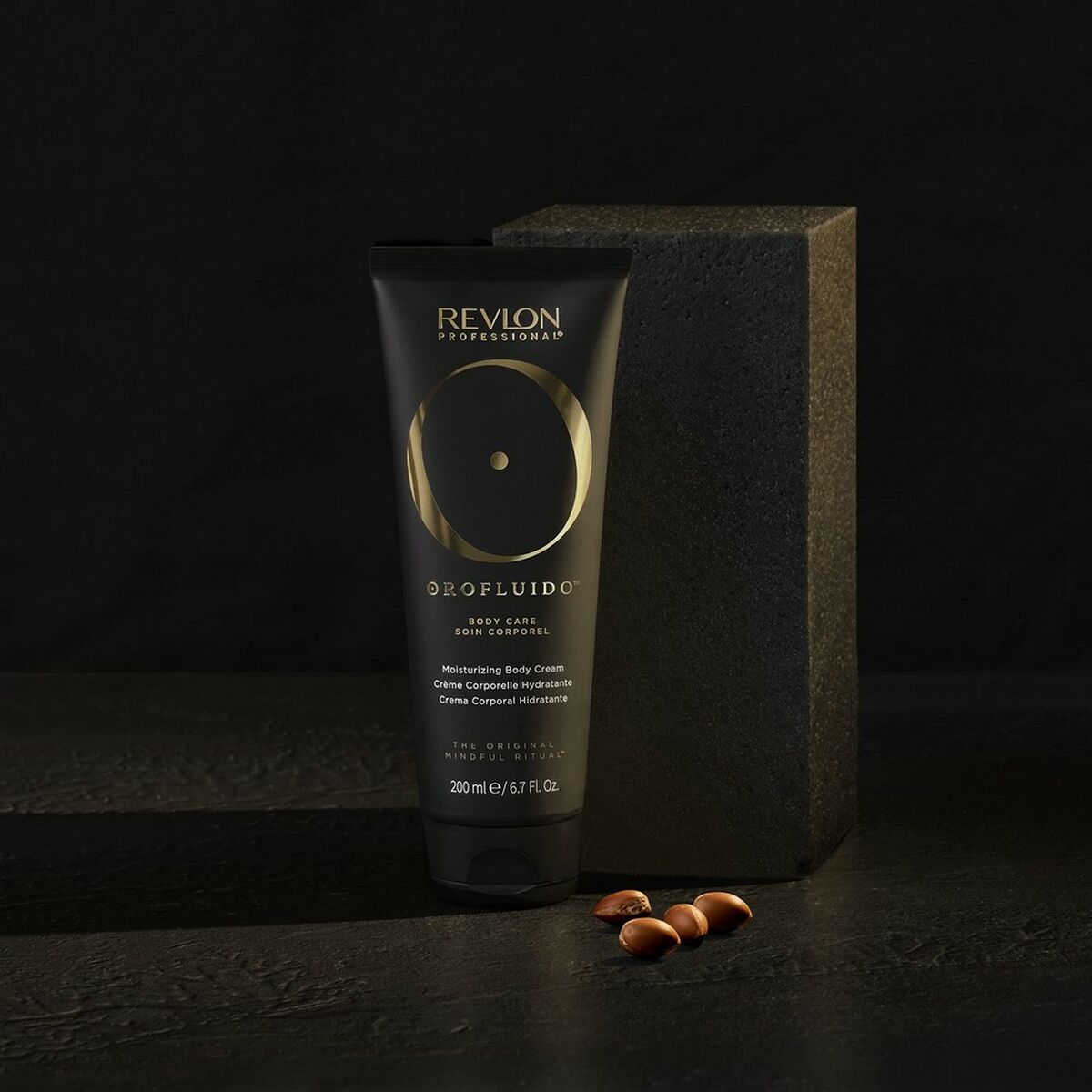 Moisturizing Body Cream Revlon 200 ml til kvinder hudpleje emballage