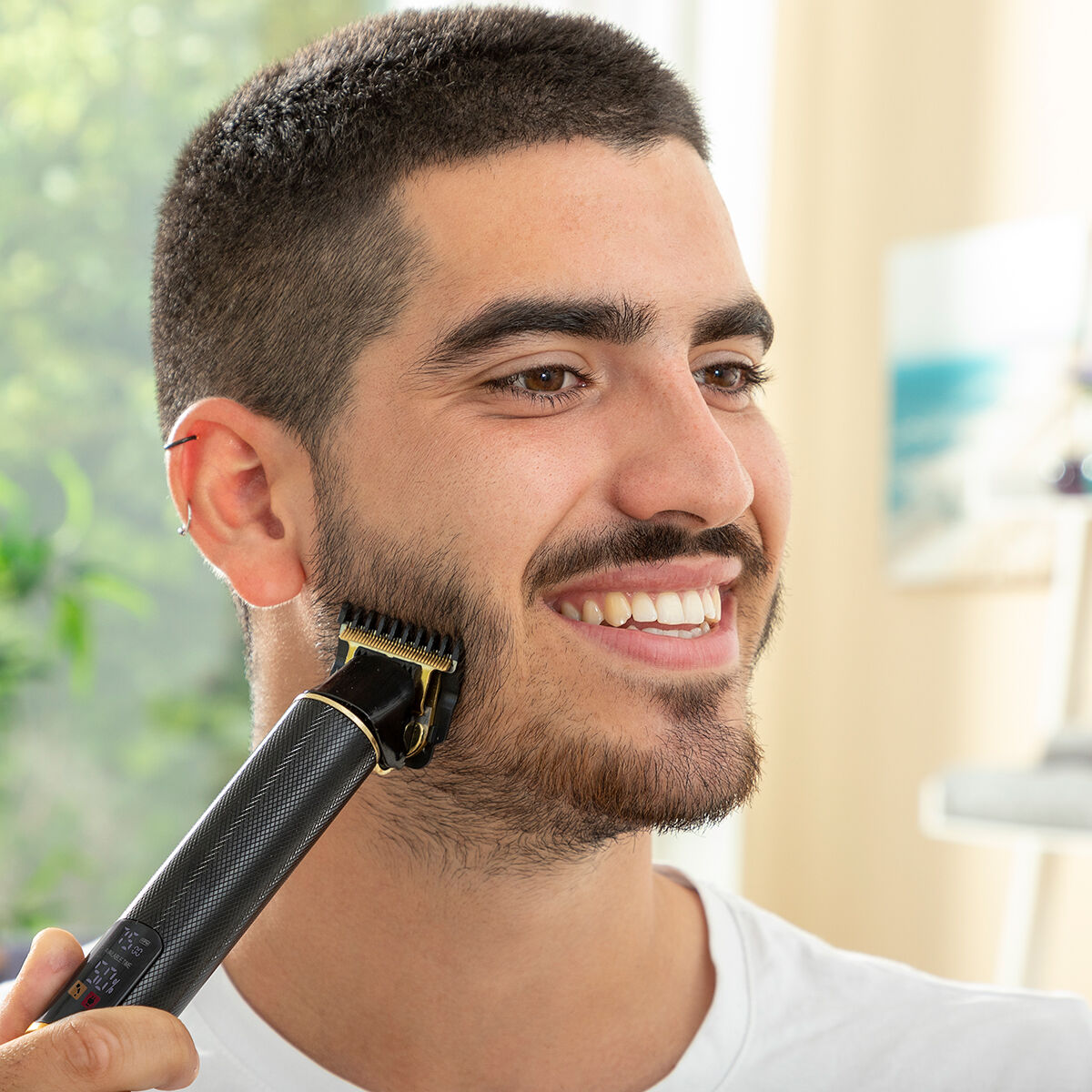 Professionel genopladelig hårklipper med tilbehør Triher InnovaGoods produktemballage