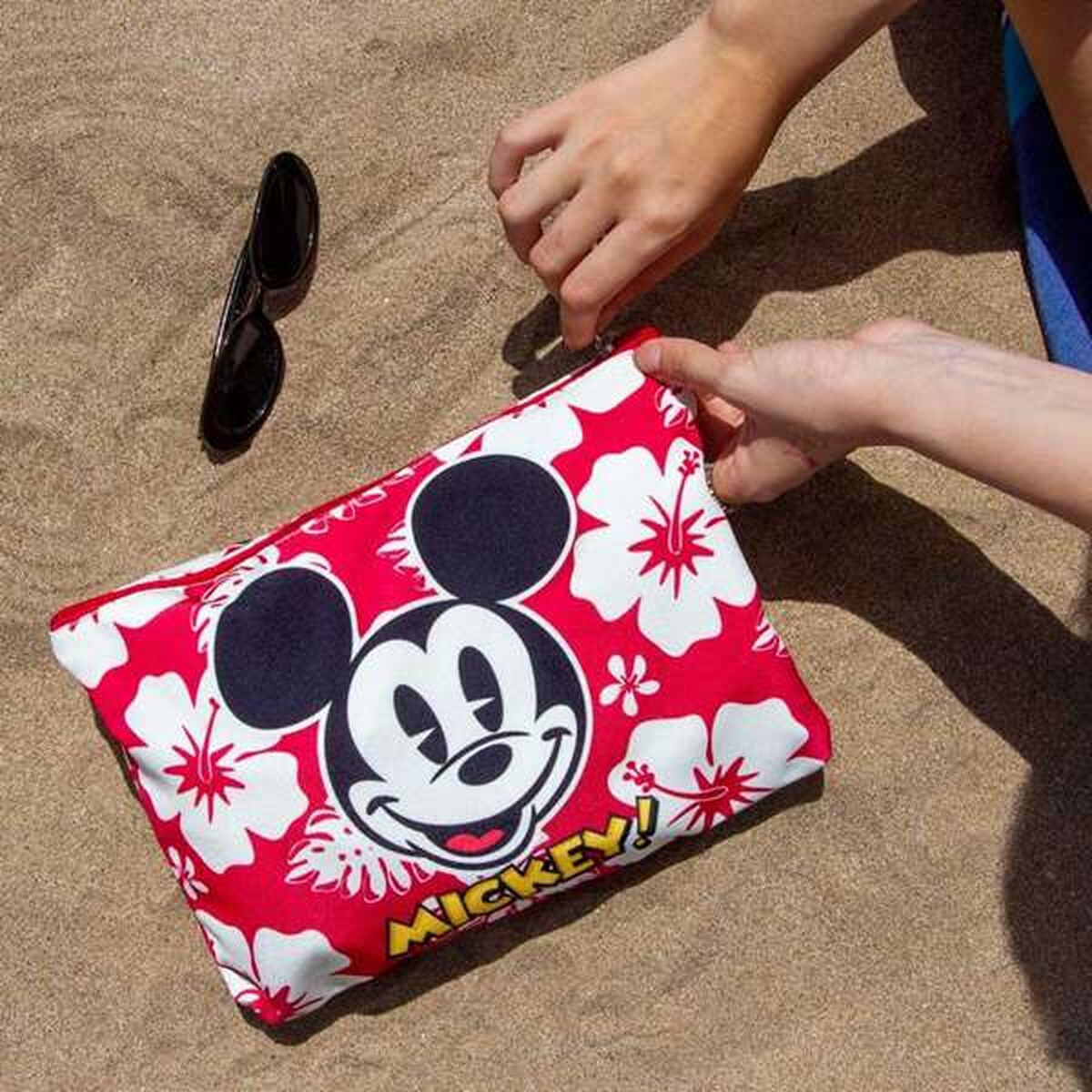 Travel Vanity Case Mickey Mouse Hawaii Rød Mickey Mouse produktemballage