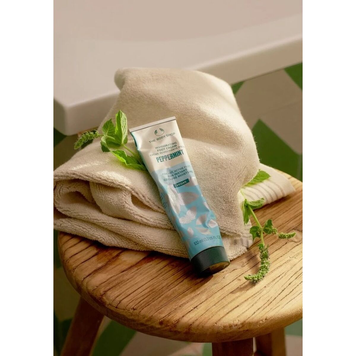 V6H521EB0F1866979EC0B1135FB3CF47132R7403263P2