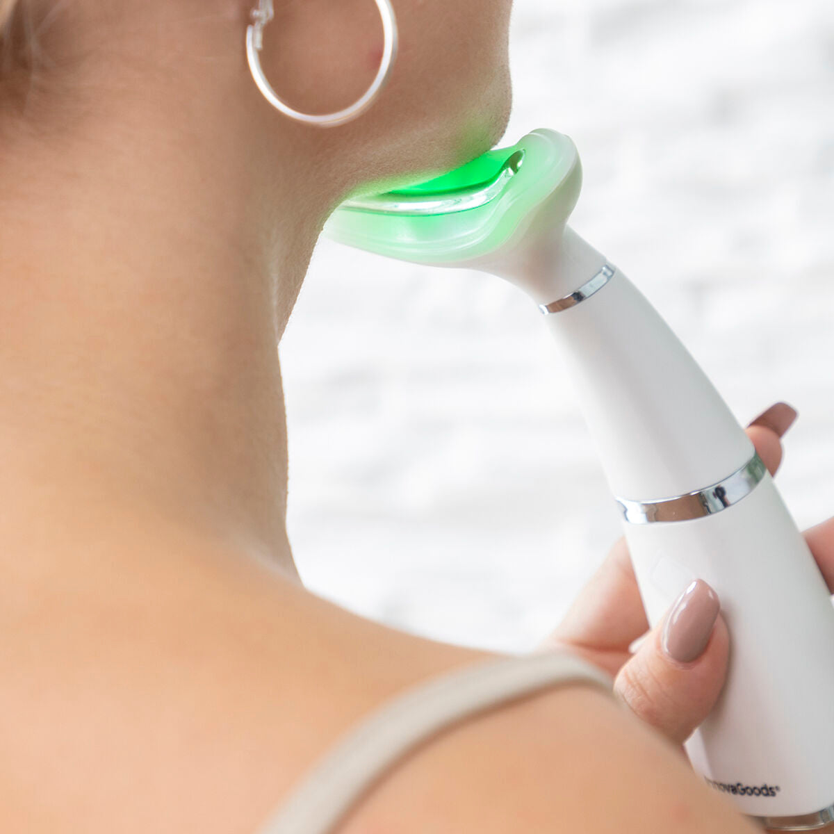 Jowl Reducer med fototerapi, termoterapi og vibration Kinred InnovaGoods produktemballage