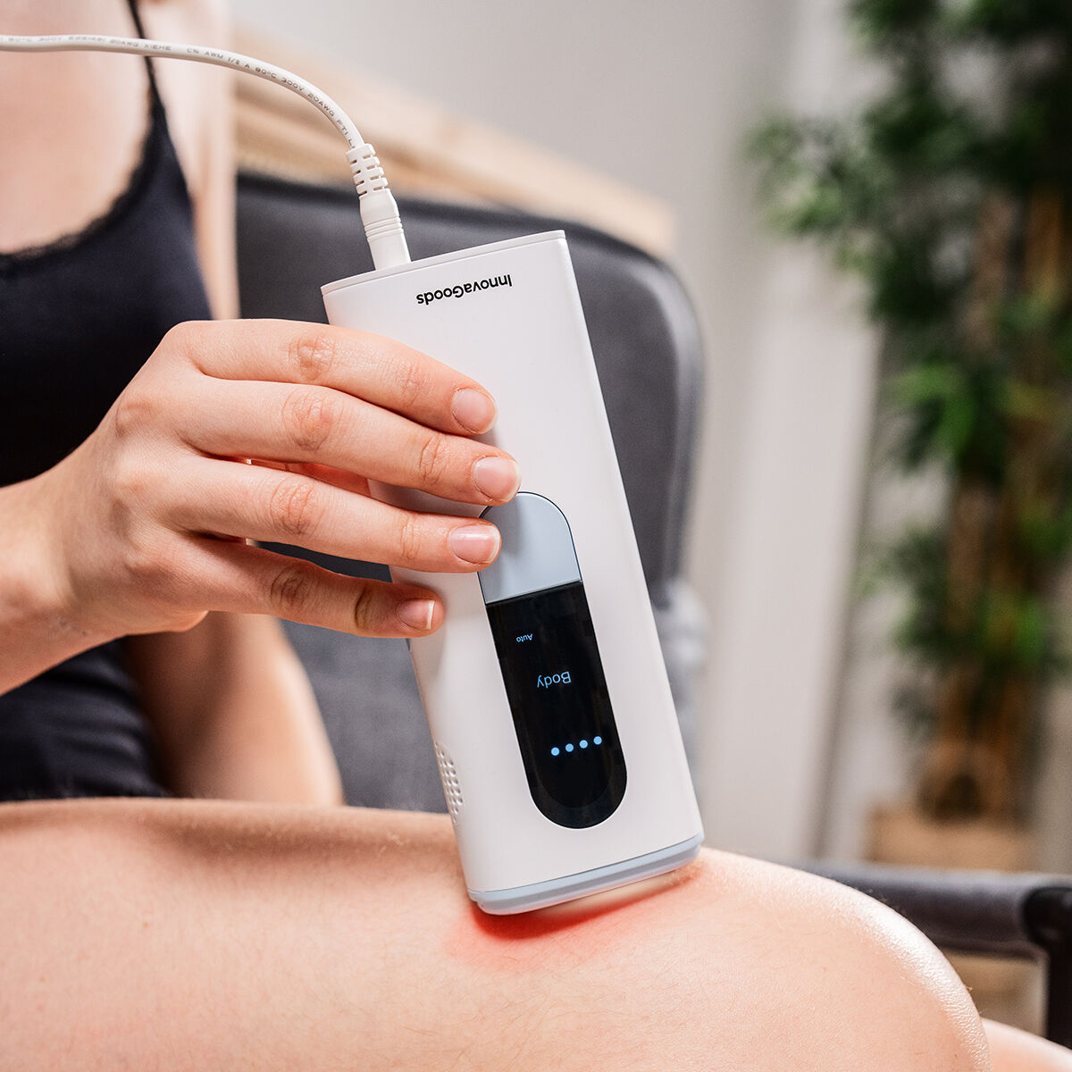Pulsed Light Hair Remover med kølefunktion og tilbehør Kulepil InnovaGoods produktemballage